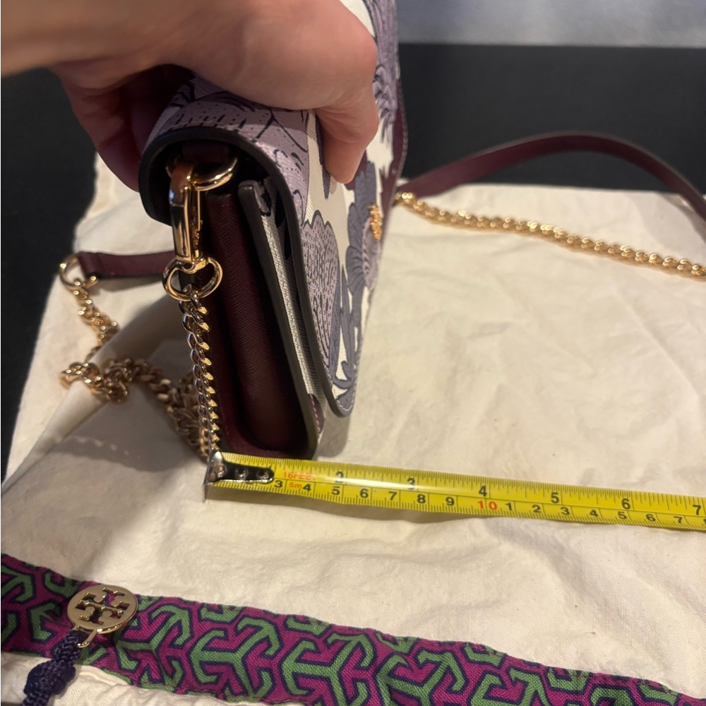 Authentic Tory Burch Leather Gold Chain Crossbody bag convertible wallet purse - Picture 12 of 13